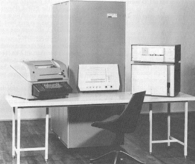telety-console-pdp4.gif (879524 bytes)